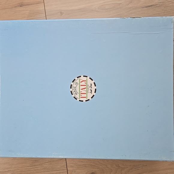 NIB Brand New Just Dons Mens White/Black/Red Courtside MID Sneakers - Picture 8 of 8